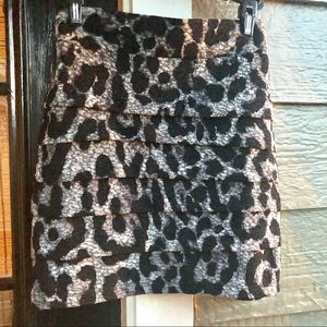 Lady's Black and Gray Mini-Skirt Size Medium